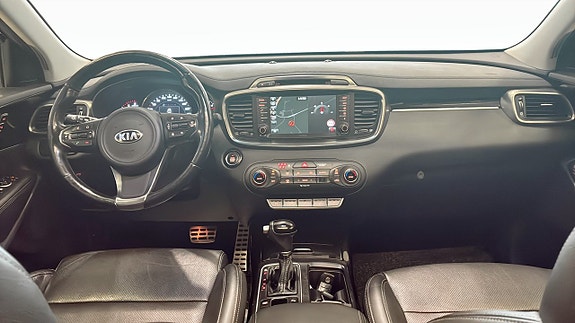 Kia Sorento 4 of 13