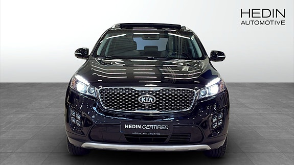 Kia Sorento 8 of 13