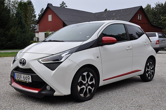 Toyota Aygo 3 of 13