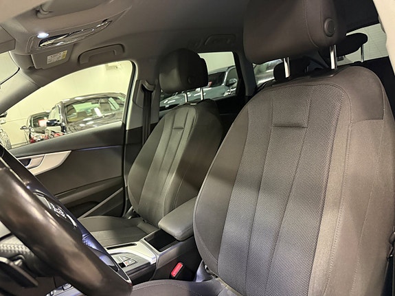 Audi A4 14 of 27