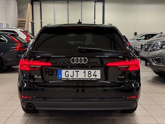 Audi A4 10 of 27