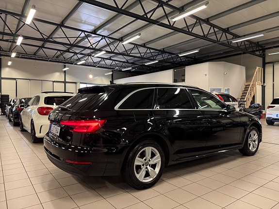 Audi A4 11 of 27