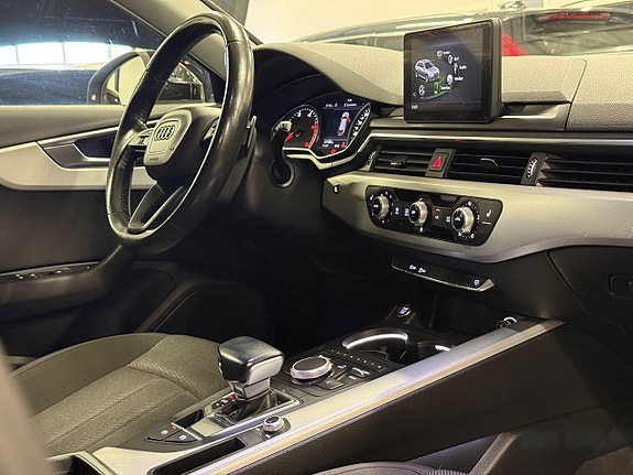 Audi A4 16 of 27