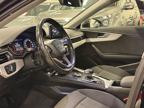 Audi A4 13 of 27