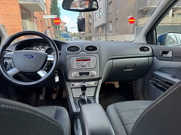Ford Focus 5 of 6