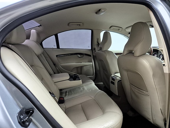Volvo S80 24 of 25