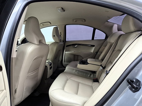 Volvo S80 23 of 25