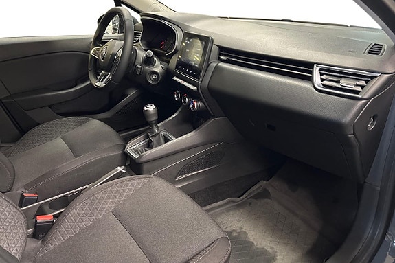 Renault Clio 10 of 17