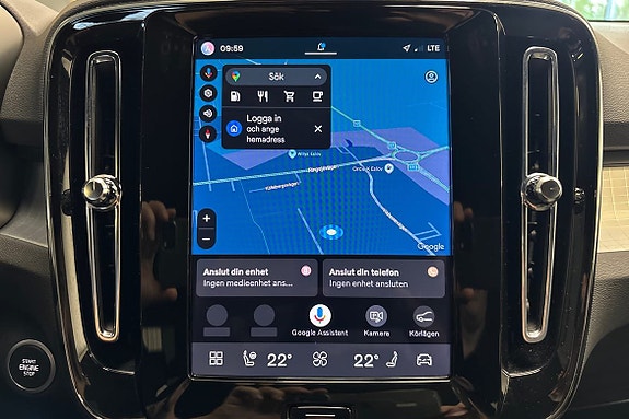 Volvo XC40 17 of 21