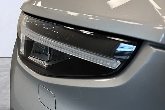 Volvo XC40 21 of 21