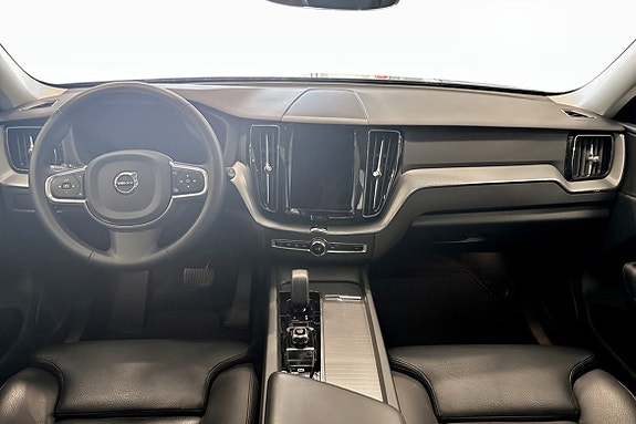 Volvo XC60 5 of 12