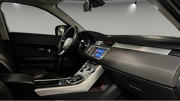 Land Rover Range Rover Evoque 6 of 8