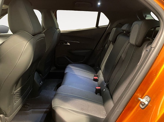 Peugeot 2008 9 of 16