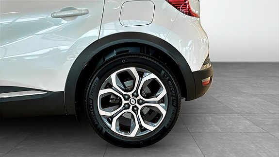 Renault Captur 9 of 12
