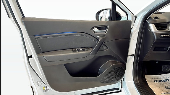 Renault Captur 11 of 12