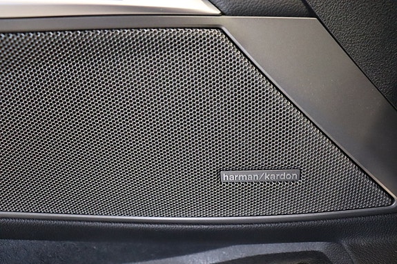 BMW 320d 30 of 30