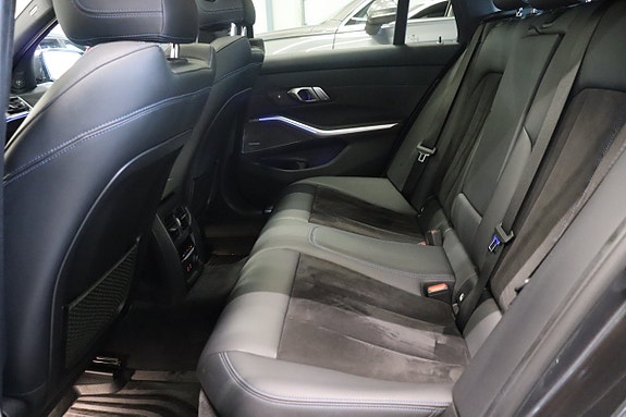 BMW 320d 11 of 30