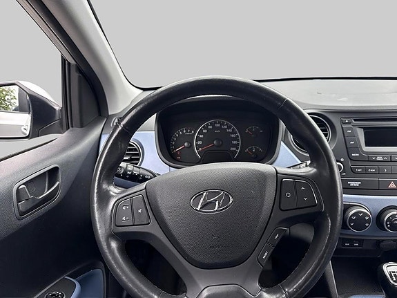 Hyundai i10 9 of 14