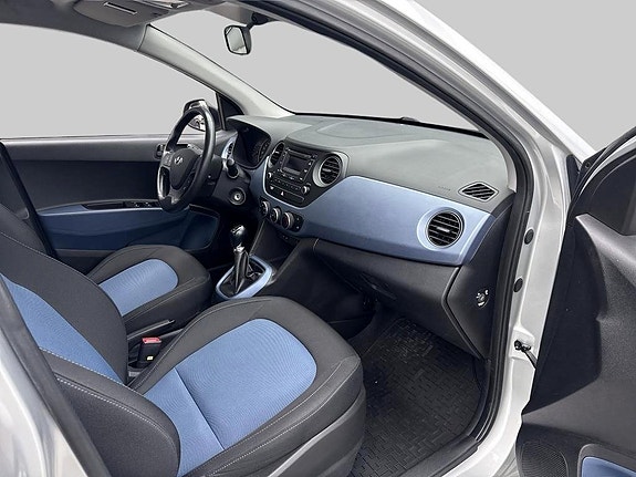 Hyundai i10 6 of 14