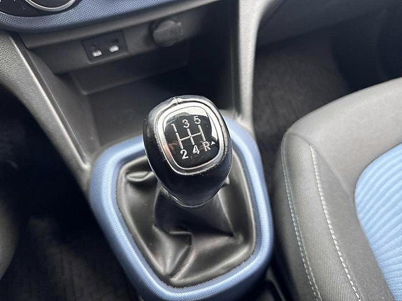 Hyundai i10 13 of 14