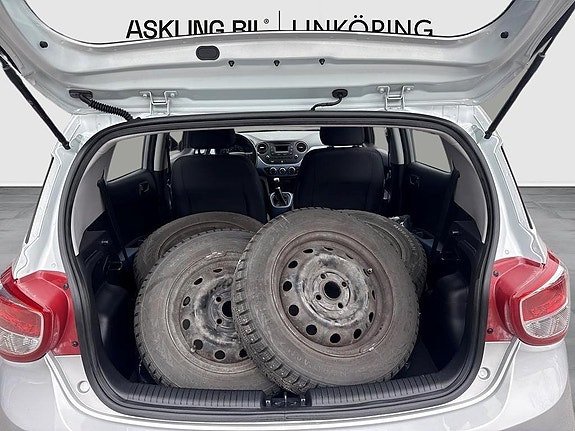 Hyundai i10 10 of 14