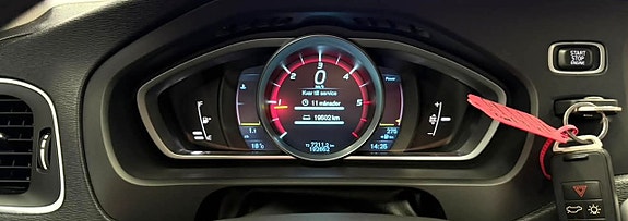 Volvo V40 14 of 26