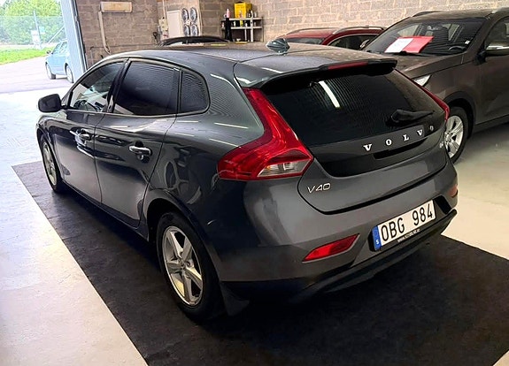 Volvo V40 5 of 26