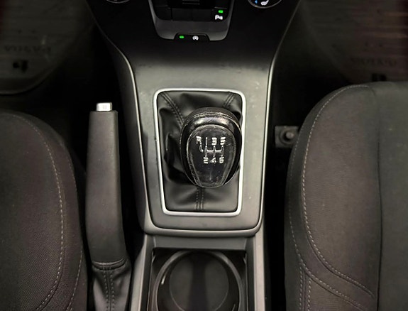 Volvo V40 17 of 26