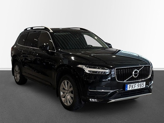 Volvo XC90 3 of 10