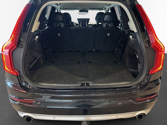 Volvo XC90 6 of 10