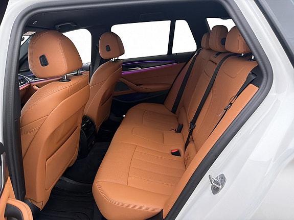 BMW 530e 14 of 30