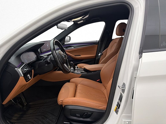 BMW 530e 19 of 30