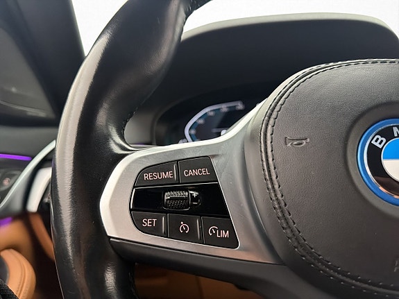 BMW 530e 11 of 30