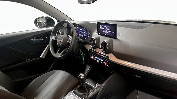 Audi Q2 11 of 13