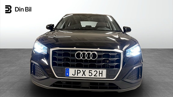 Audi Q2 4 of 13