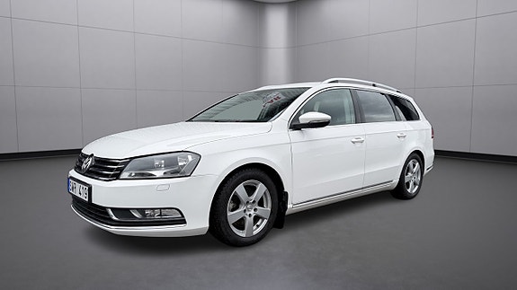 Volkswagen Passat 3 of 19