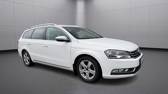Volkswagen Passat 4 of 19