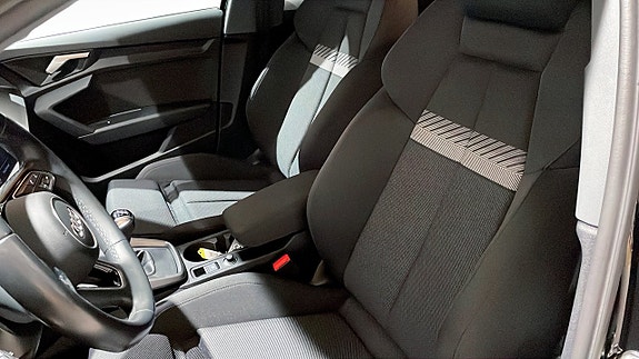 Audi A3 8 of 12