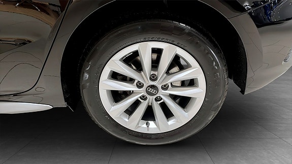 Audi A3 6 of 12