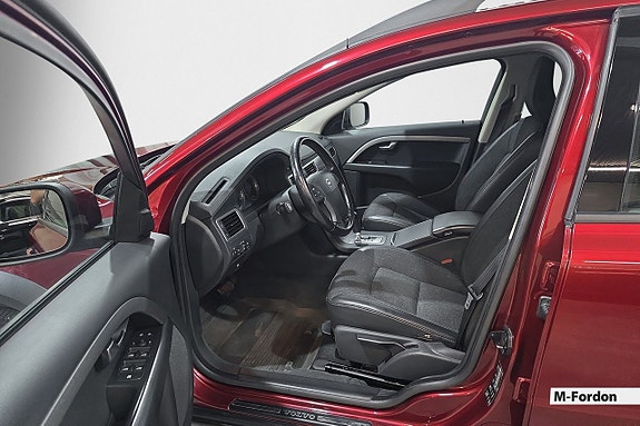 Volvo XC70 8 of 15