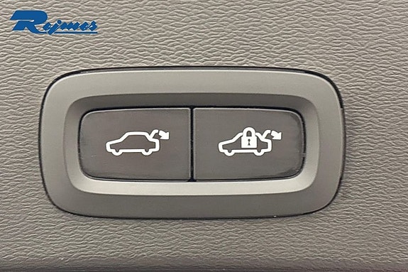 Volvo XC40 19 of 21