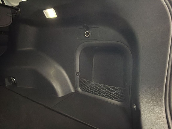 Toyota RAV4 18 of 29