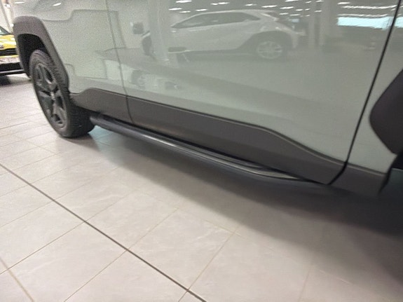 Toyota RAV4 14 of 29