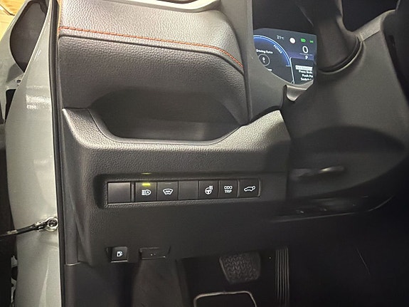Toyota RAV4 22 of 29
