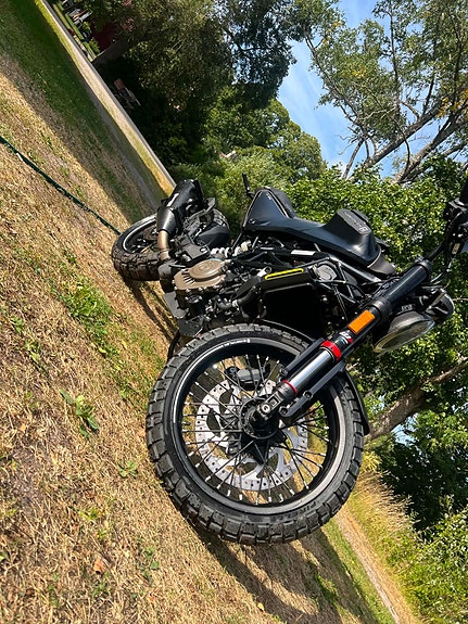Husqvarna HUSQVARNA SVARTPILEN 125 2 of 7