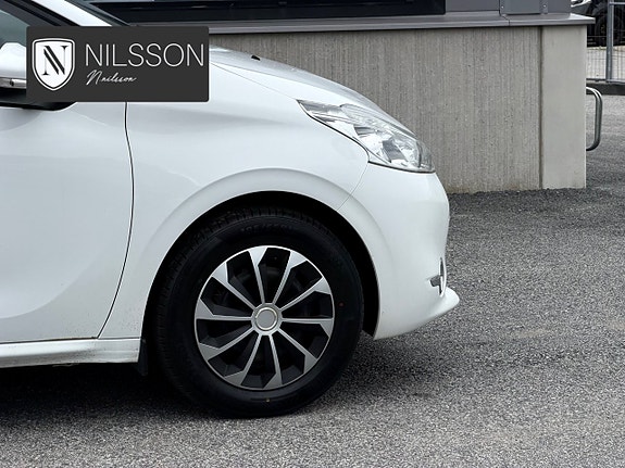 Peugeot 208 17 of 30