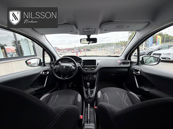 Peugeot 208 27 of 30