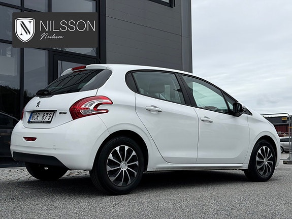 Peugeot 208 15 of 30