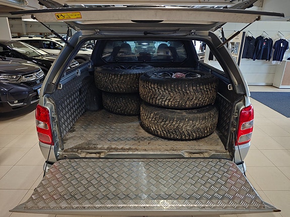 Mitsubishi L200 13 of 13