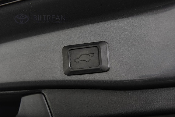 Toyota RAV4 10 of 20